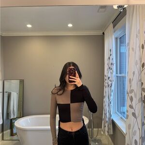 Colorblock Long Sleeve Crop Top